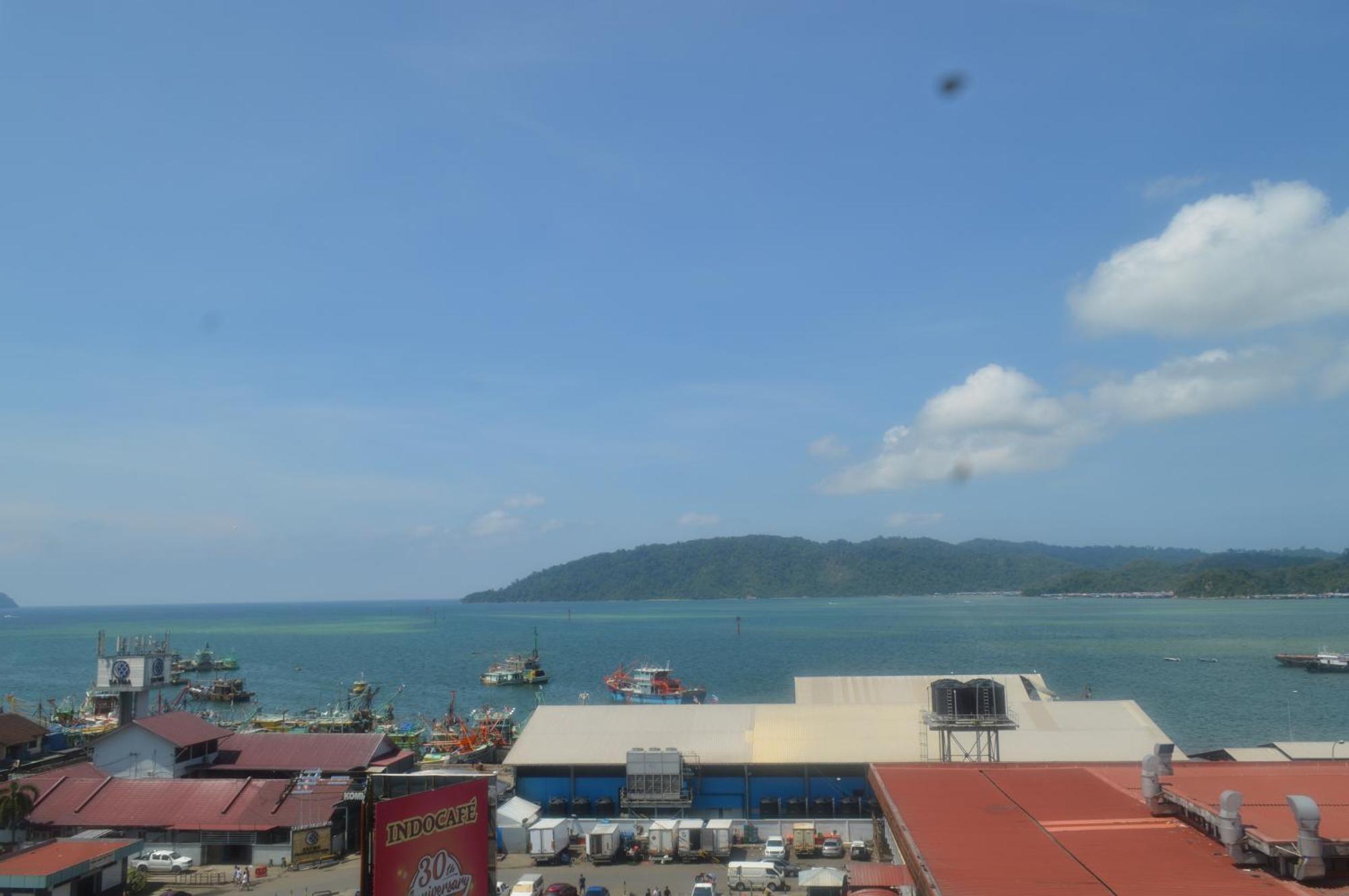 Pinay Home- The Shore Kota Kinabalu Luaran gambar
